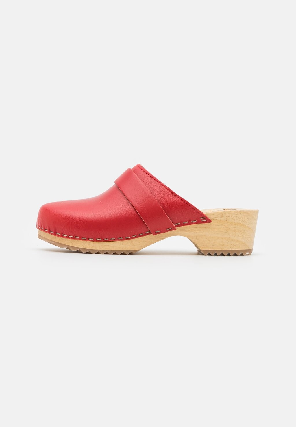 

Сабо SHOES Il Gufo, цвет goji red