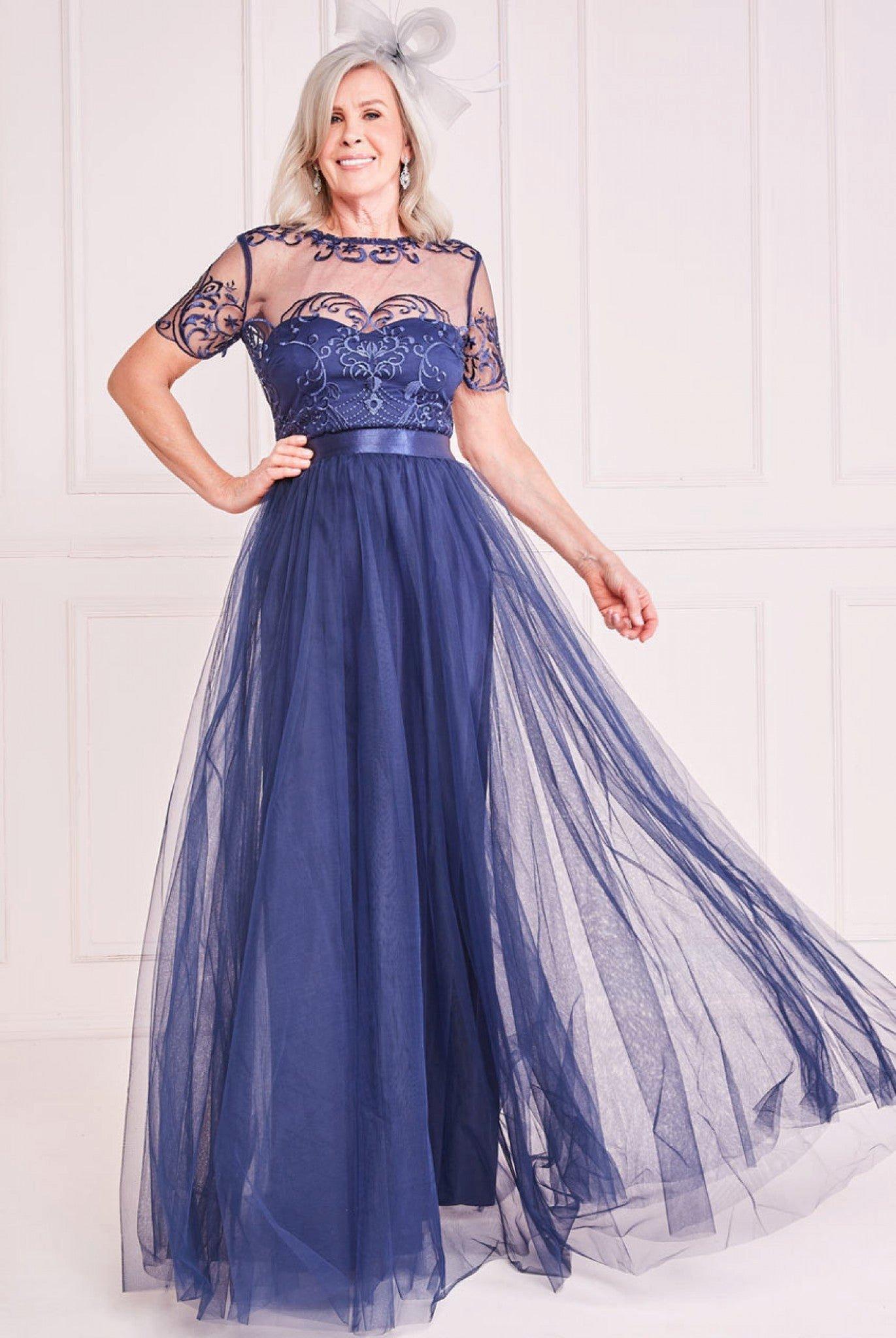 Сетчатое платье макси с вышивкой Goddiva, синий