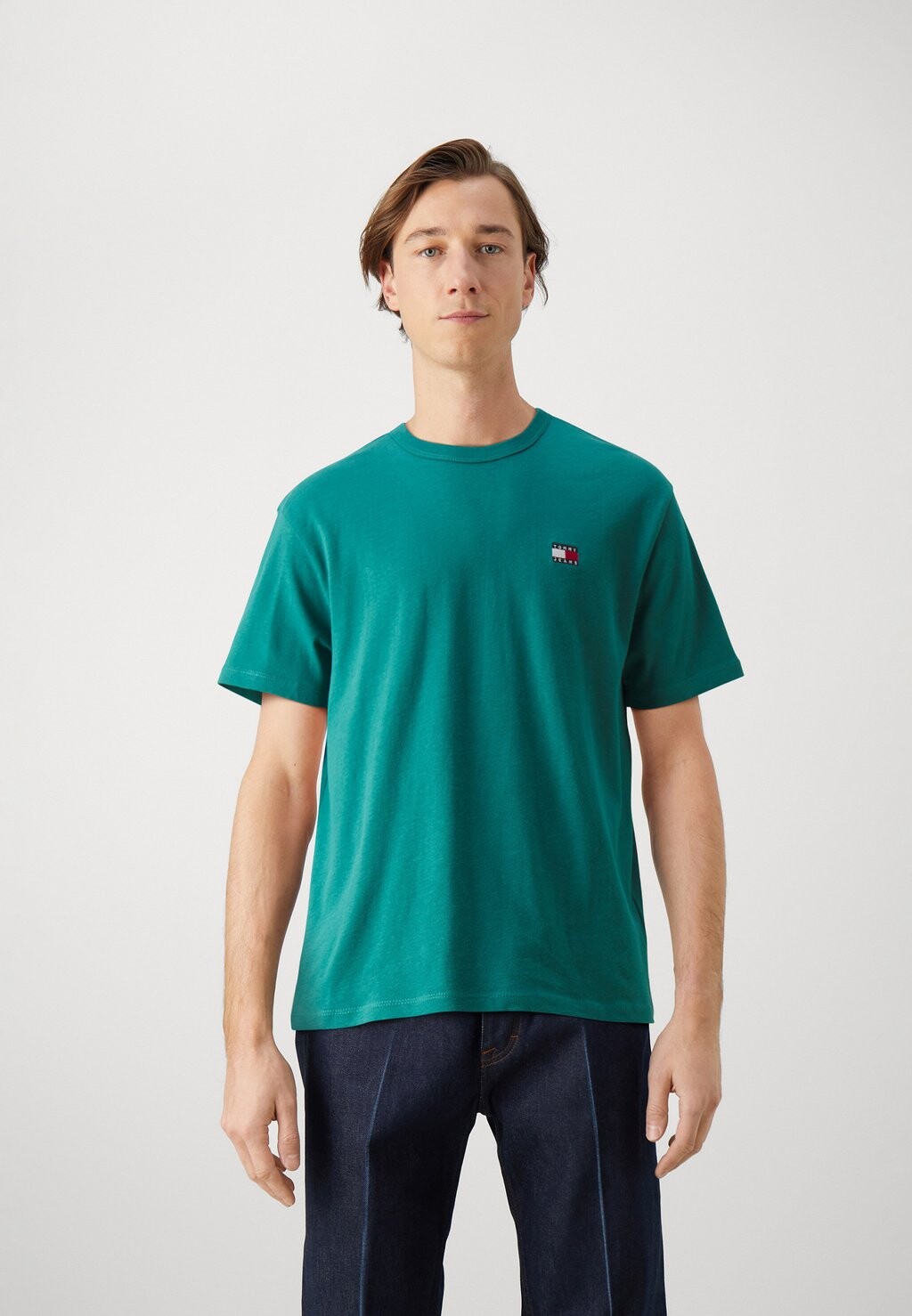

Футболка с принтом TJM REG BADGE TEE EXT Tommy Jeans, бирюзовый
