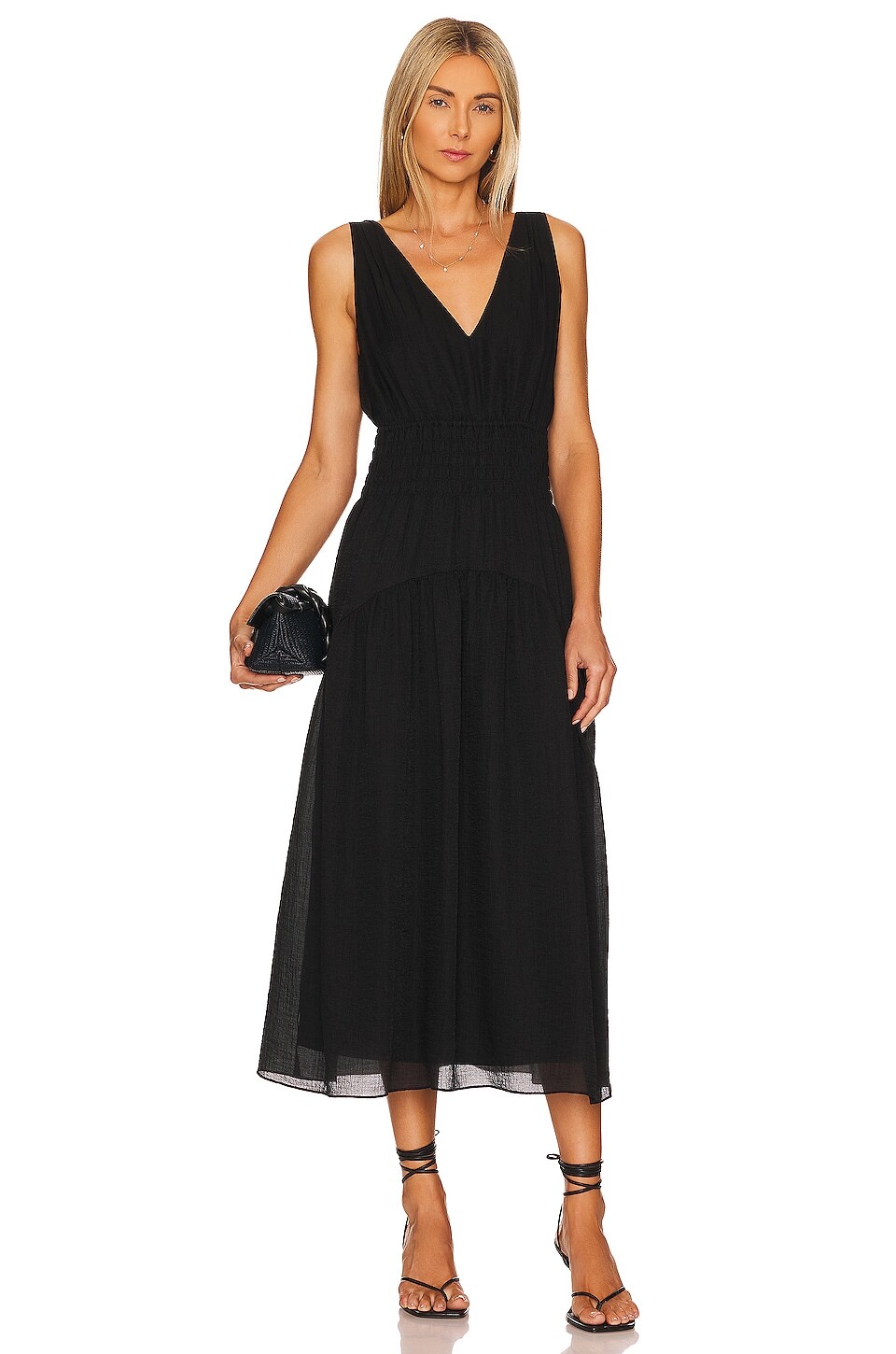 

Платье Vince Sleeveless V Neck Smocked, черный