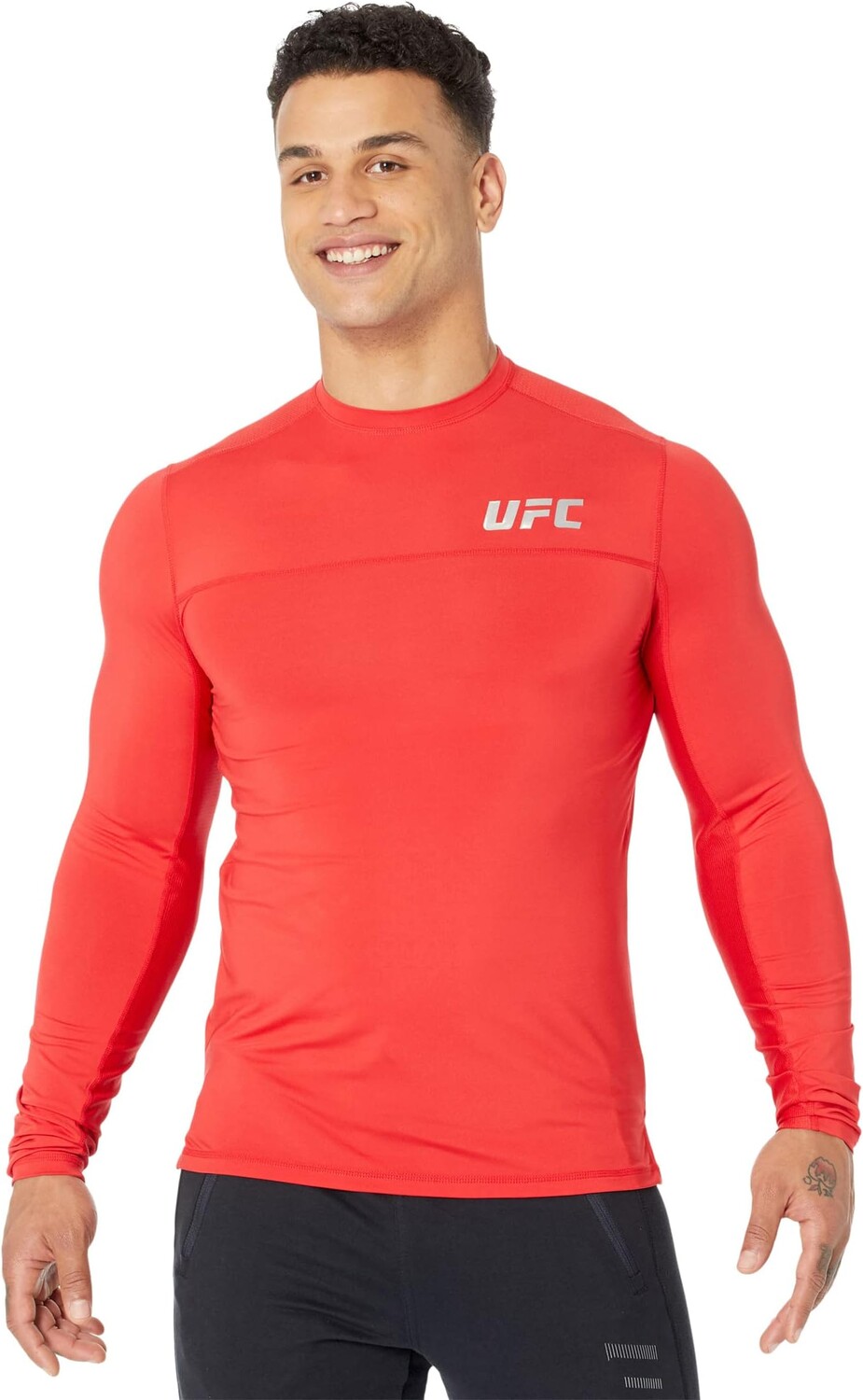 

Футболка с круглым вырезом и длинными рукавами UFC, красный