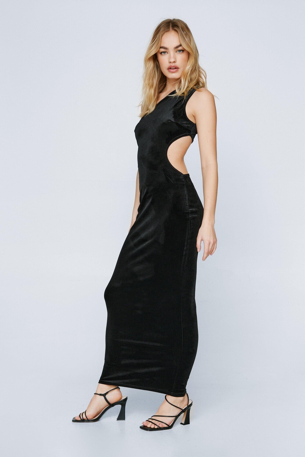 

Платье макси с вырезом на спине Nasty Gal, черный