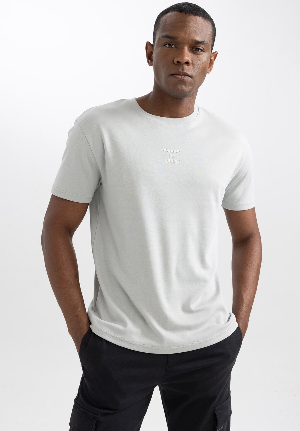 

Футболка базовая REGULAR FIT DeFacto, цвет grey