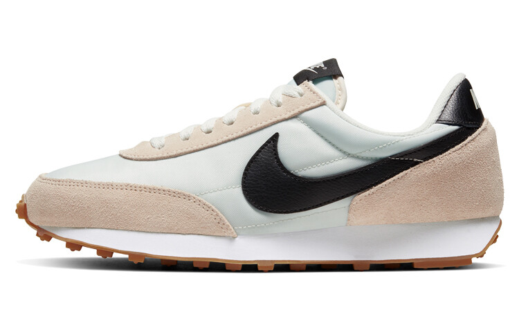 

Nike Wmns Daybreak Бледная слоновая кость