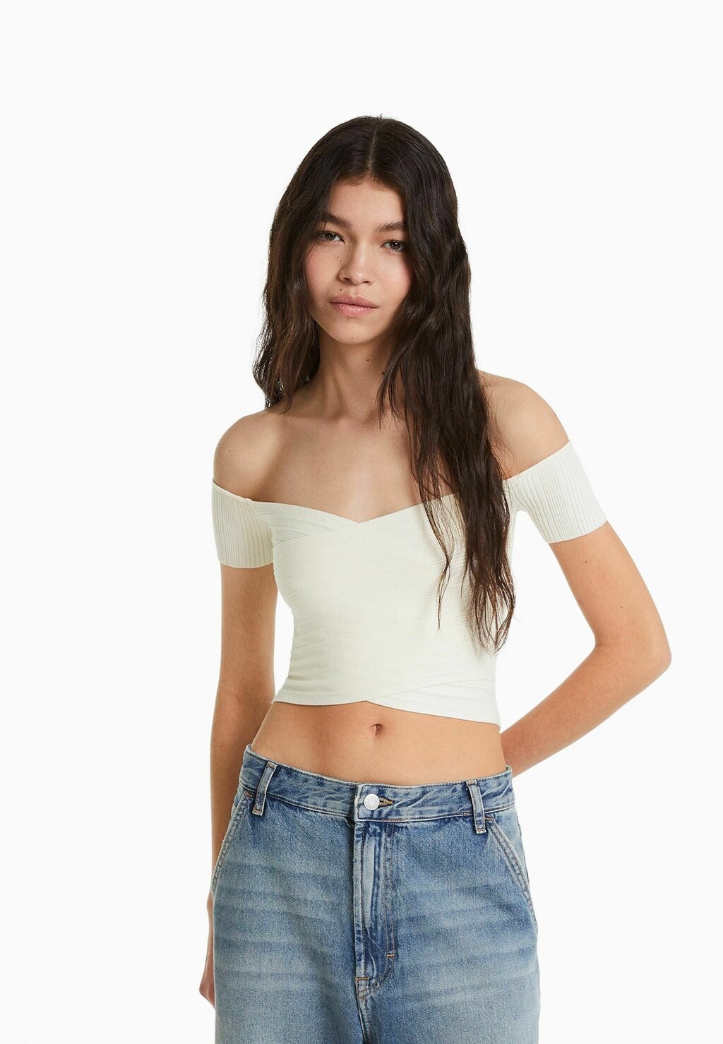 

Базовая футболка Bershka, бежевый