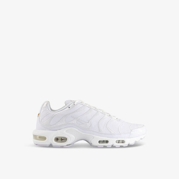 

Кожаные низкие кеды air max plus с фирменной вышивкой Nike, белый