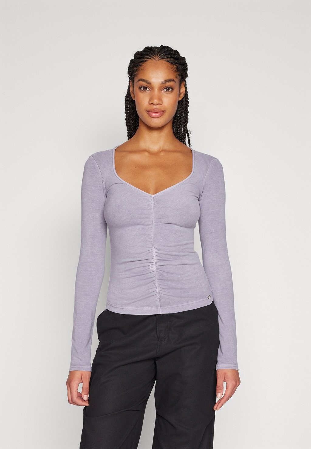 

Футболка с длинным рукавом RUCHED V NECK BDG Urban Outfitters, серая, Серый