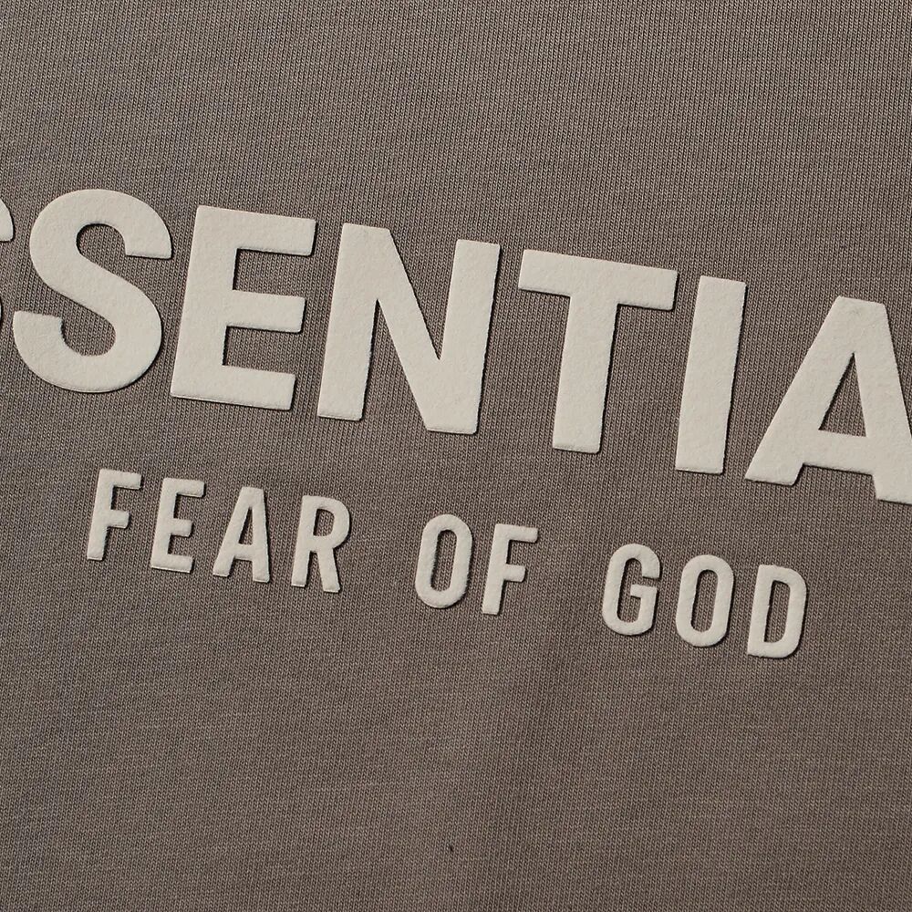 

Fear of God Essentials Детская футболка с длинными рукавами и логотипом