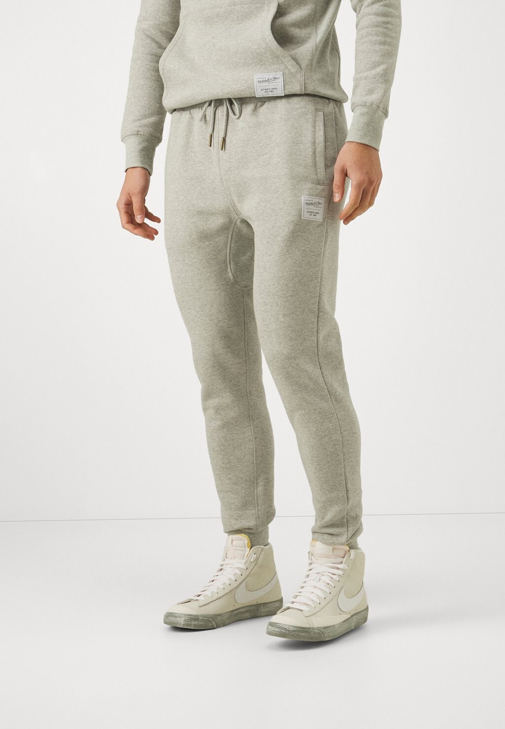 

Спортивные брюки Branded Essentials Mitchell & Ness, цвет light grey heather