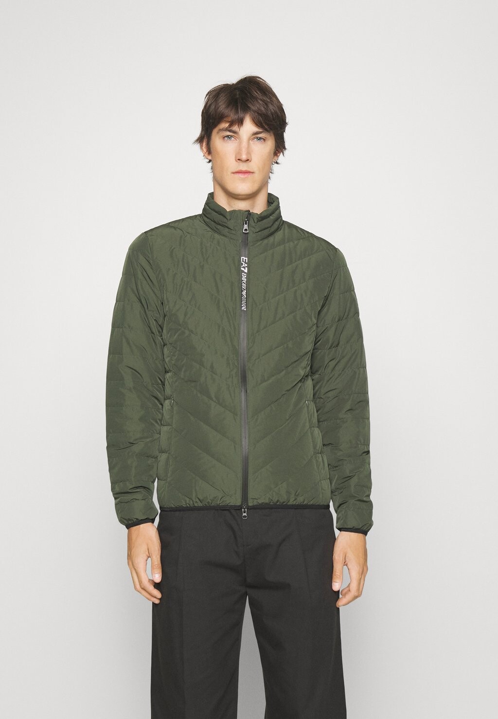 

Пуховик Armani Emporio