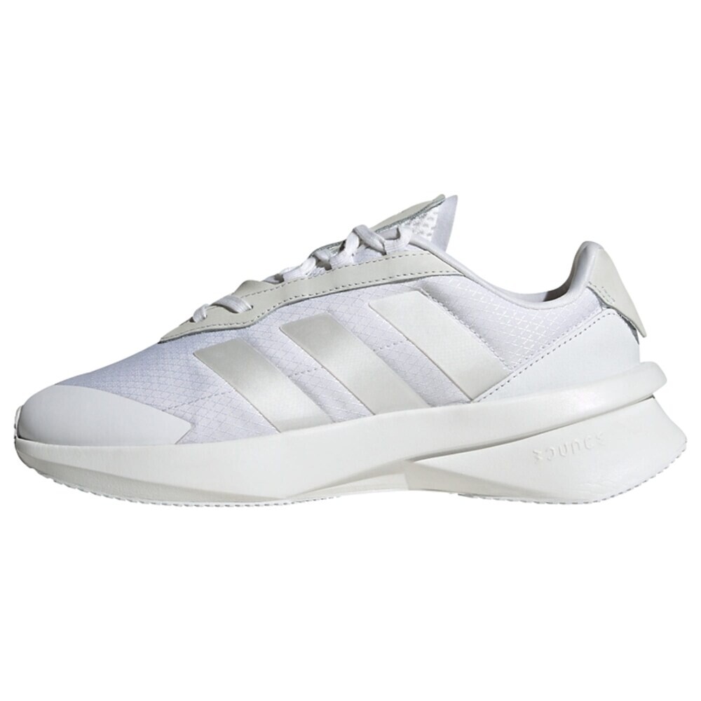 

Кроссовки Adidas Heawyn, белый