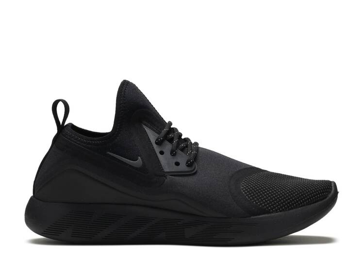 

Кроссовки Nike WMNS LUNARCHARGE ESSENTIAL, черный