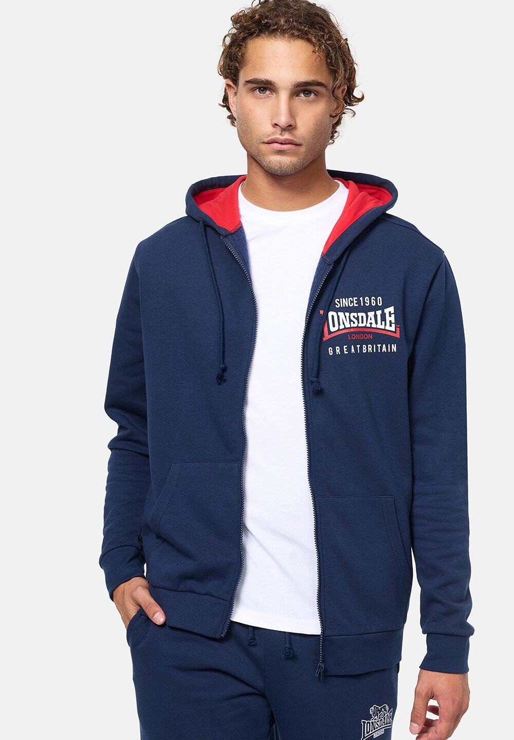 

Худи Lonsdale