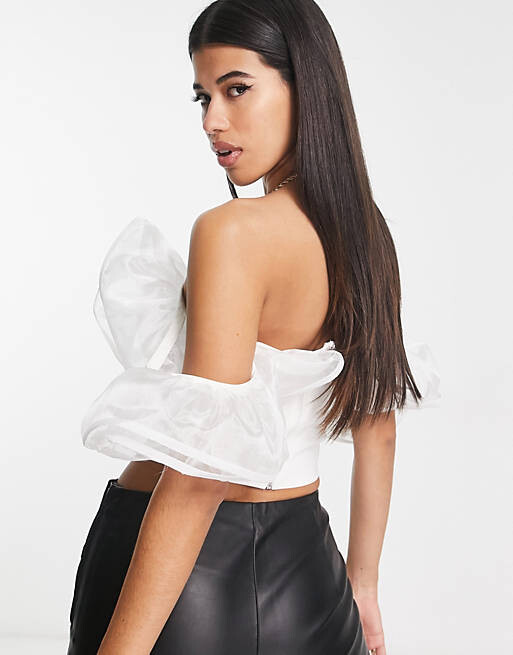 

Белый топ с открытыми плечами и оборками из органзы ASOS DESIGN