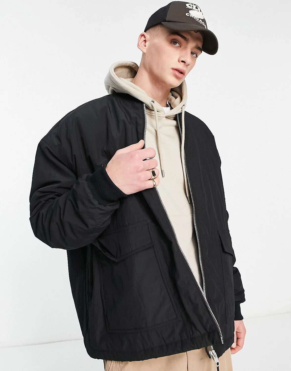 

Черный бомбер ASOS Extreme