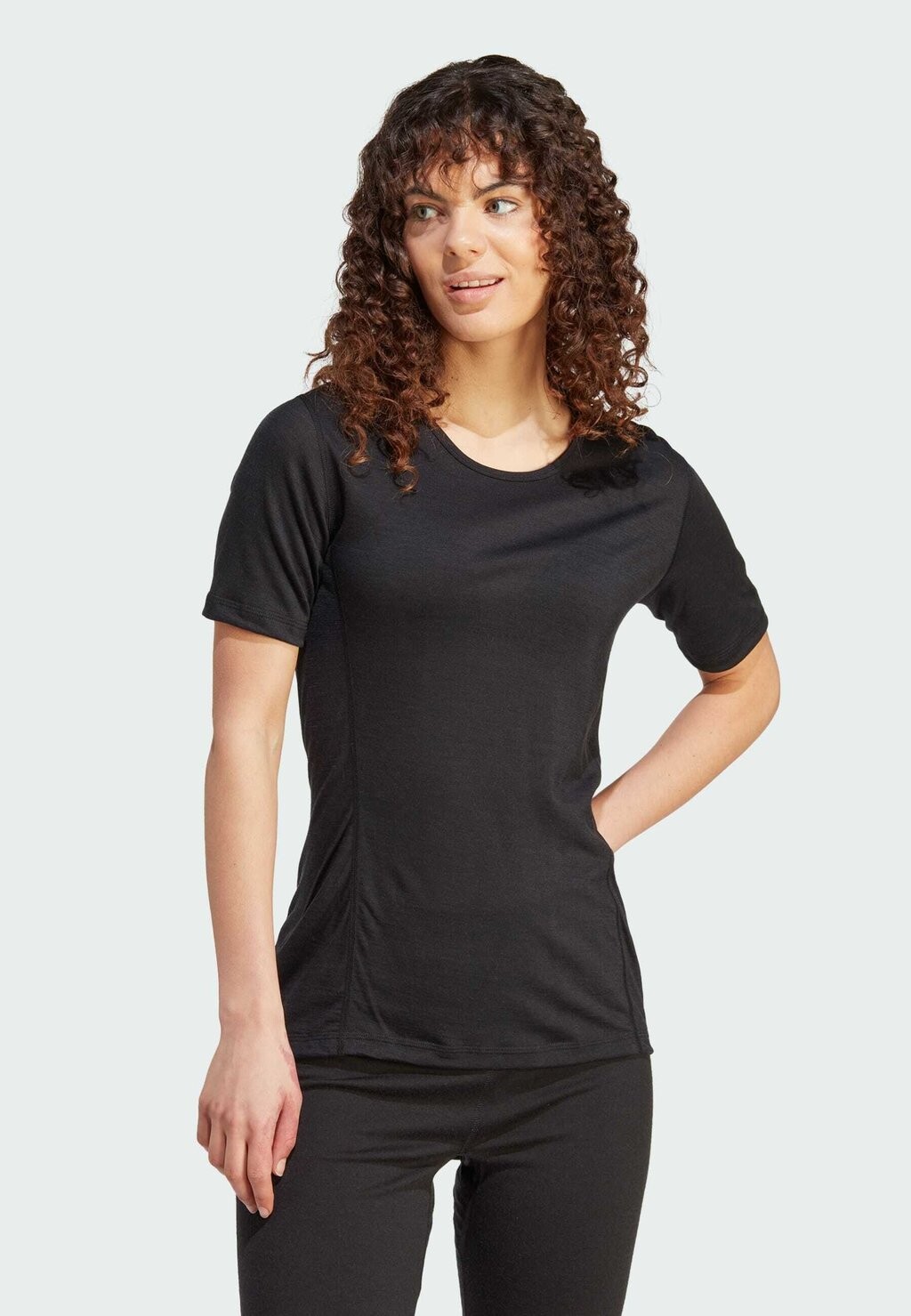 

Спортивная футболка Adidas Terrex XPERIOR 150 BASELAYER, черный
