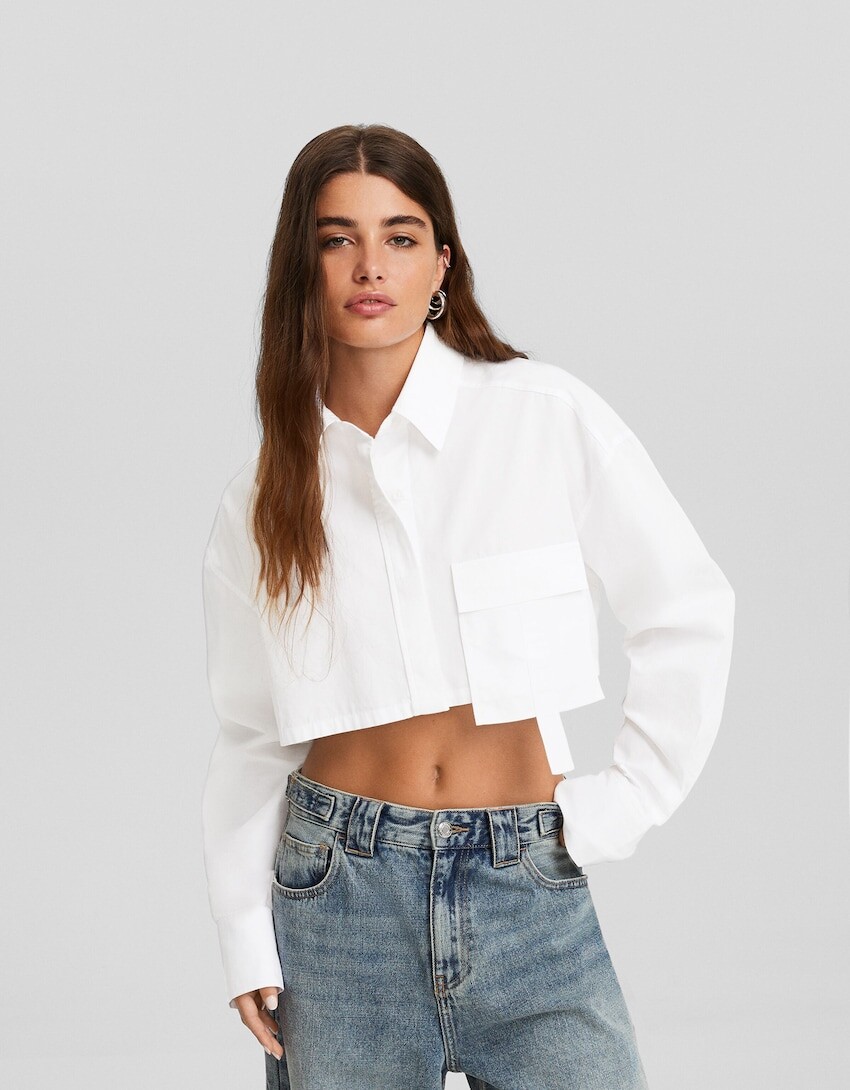 

Короткая рубашка из поплина с длинными рукавами и полосками Bershka, белый