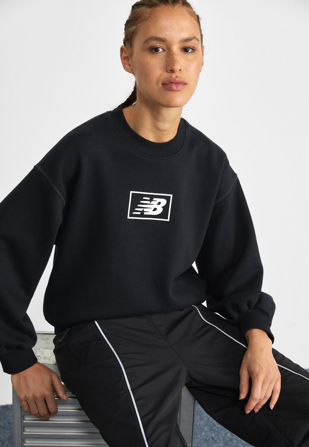 

Толстовка New Balance, черный