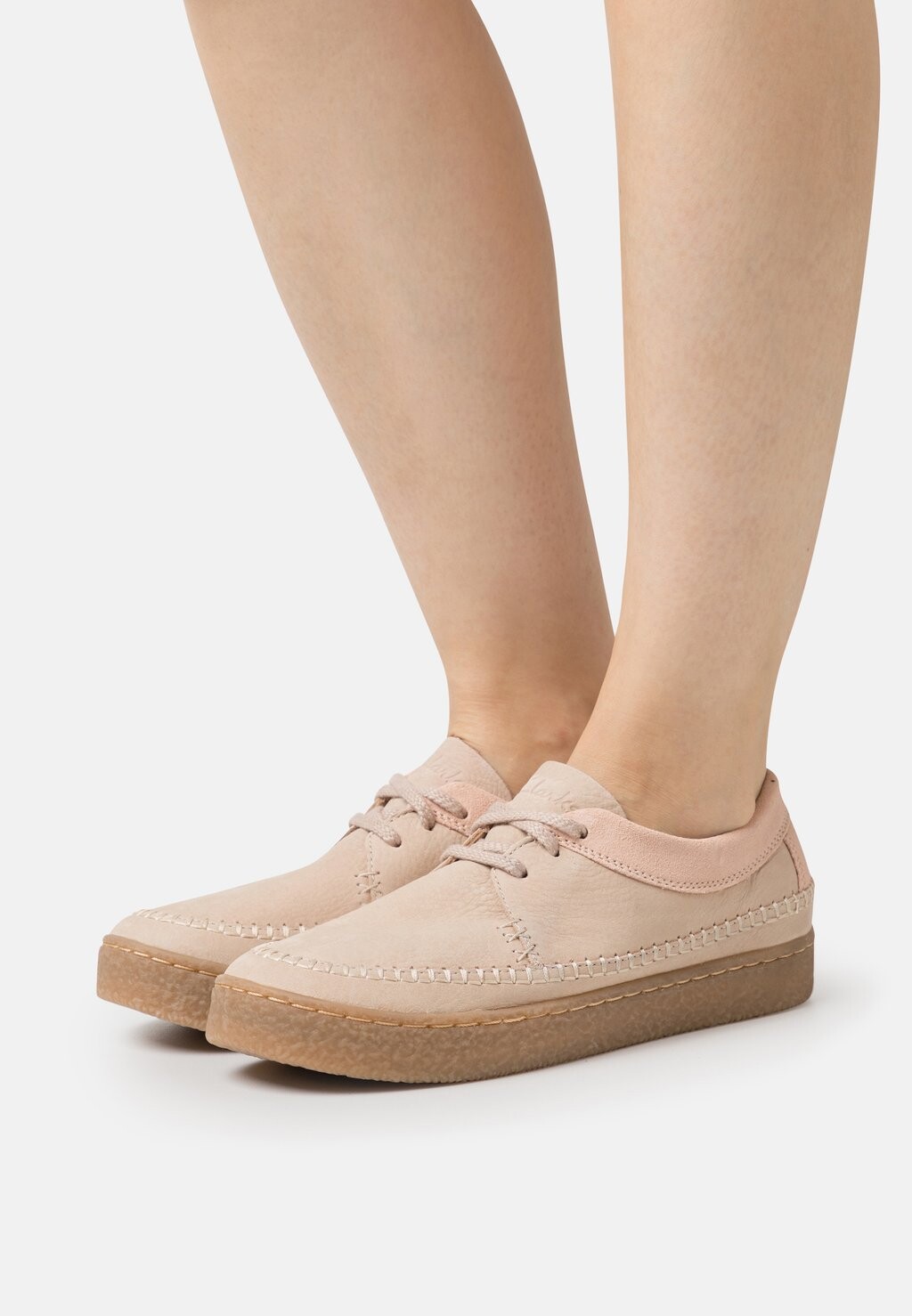 

Ботинки на шнуровке Clarks