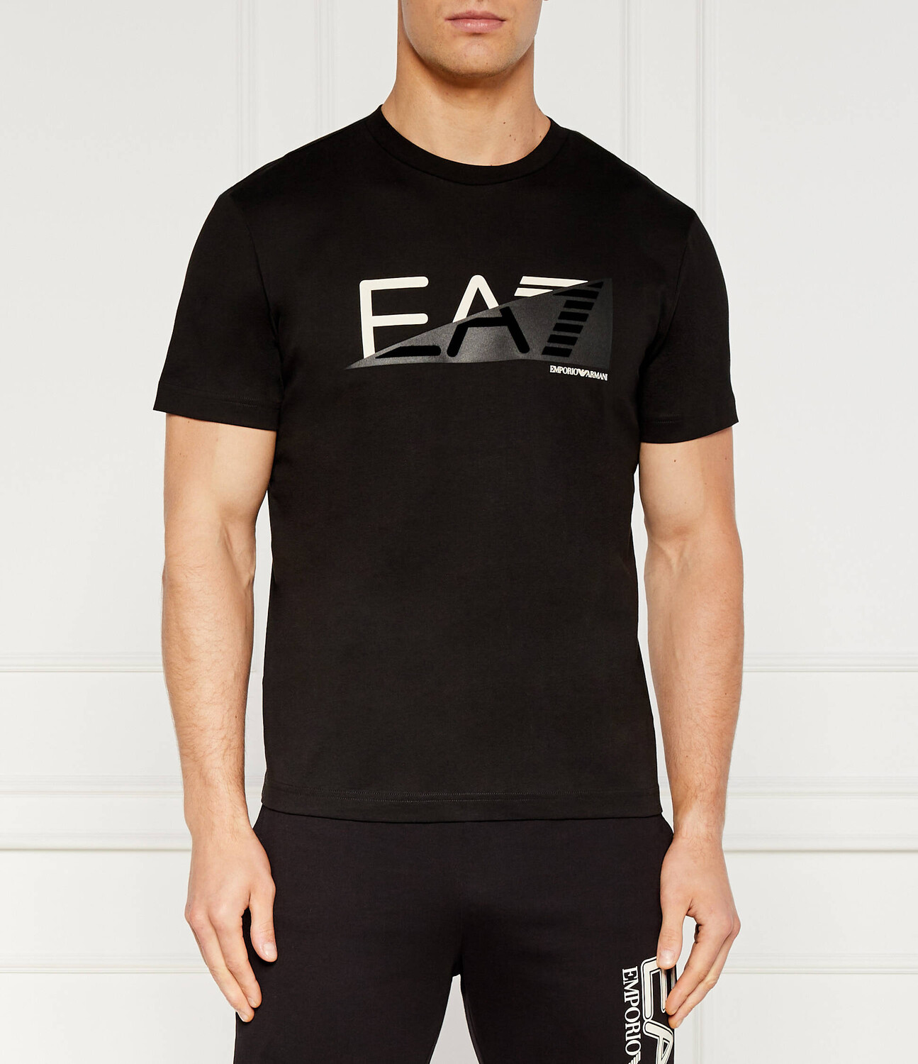 

Футболка EA7 Regular Fit, черный