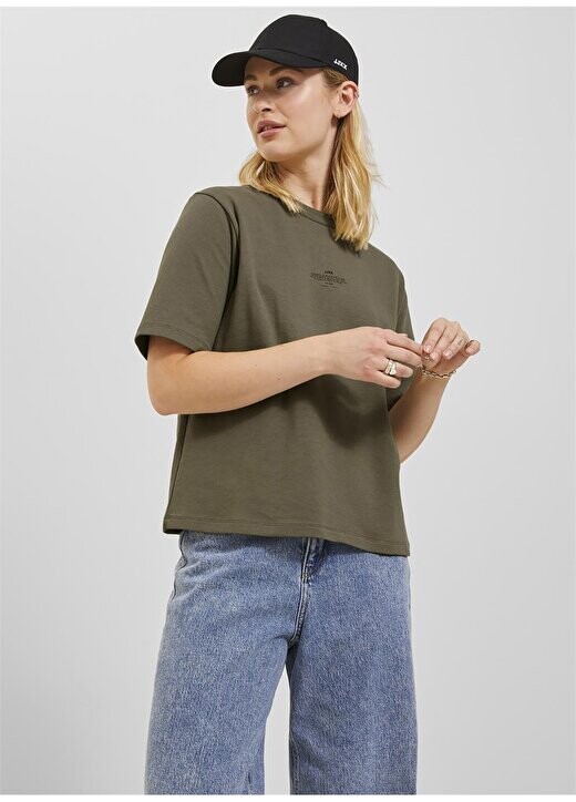 

Темно-зеленая женская футболка с круглым вырезом с принтом JXISA BELLE LOOSE SS TEE JRS JJXX, темно-зеленый