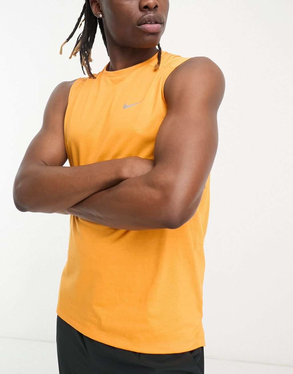 

Оранжевая майка Nike Running Run Division Rise 365 Dri-Fit