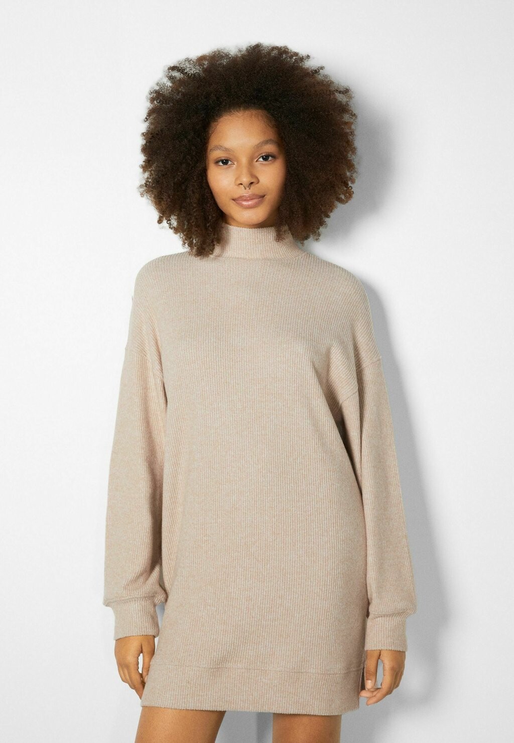 

Вязаное платье Bershka