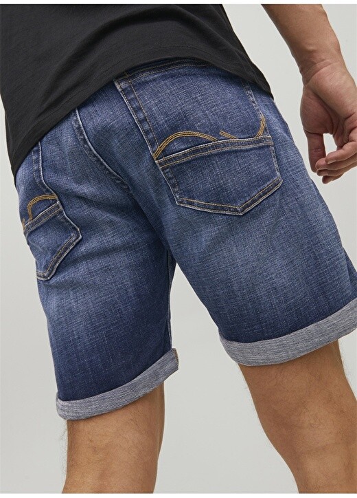 

Джинсовые шорты Jack & Jones