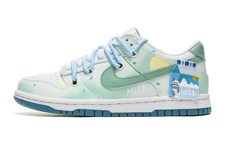 

Женские кроссовки для скейтбординга Nike Dunk