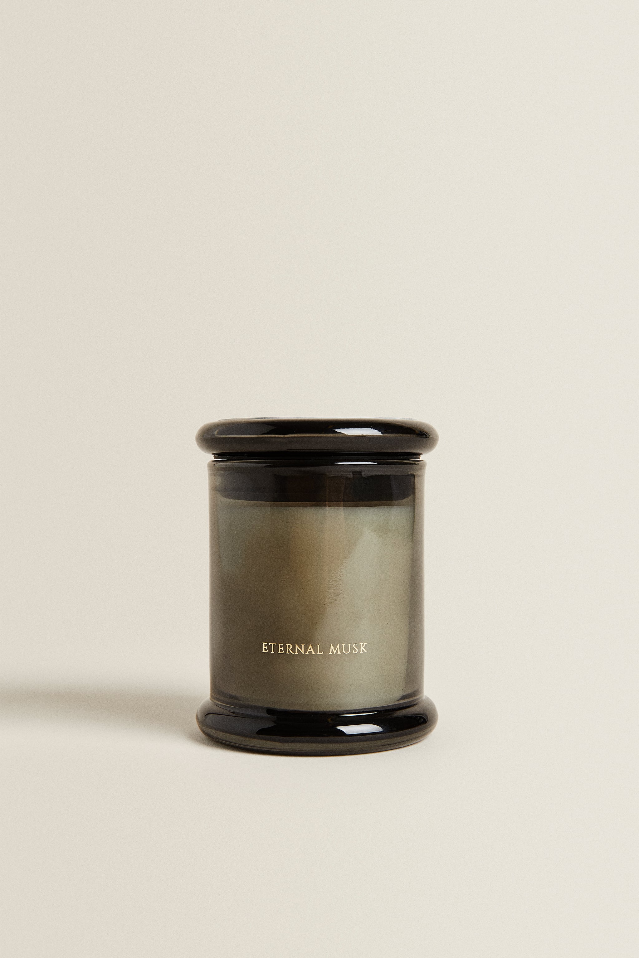 цена (150 г) ароматическая свеча вечный мускус Zara, серый