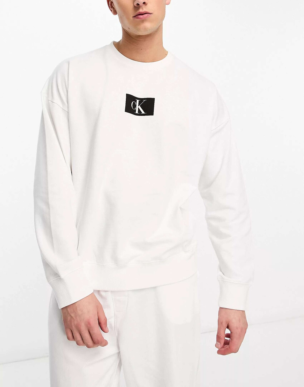 

Белый свитшот для отдыха Calvin Klein CK 96