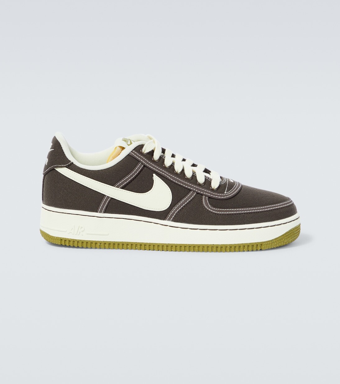 

Кроссовки Air Force 1'07 с кожаной отделкой Nike, коричневый