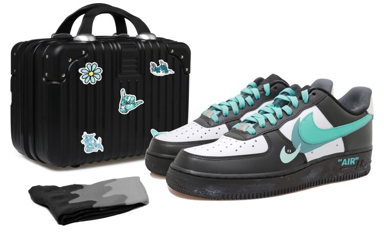 

Кроссовки Nike Air Force 1 Low Skate женские