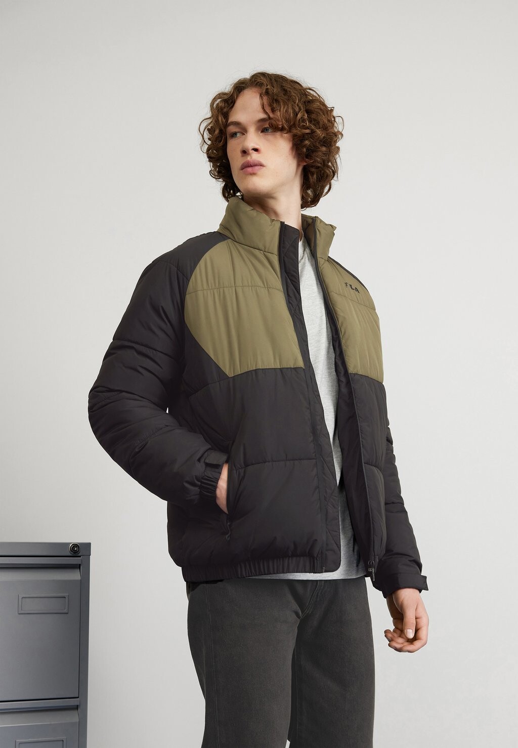 

Куртка зимняя Fila