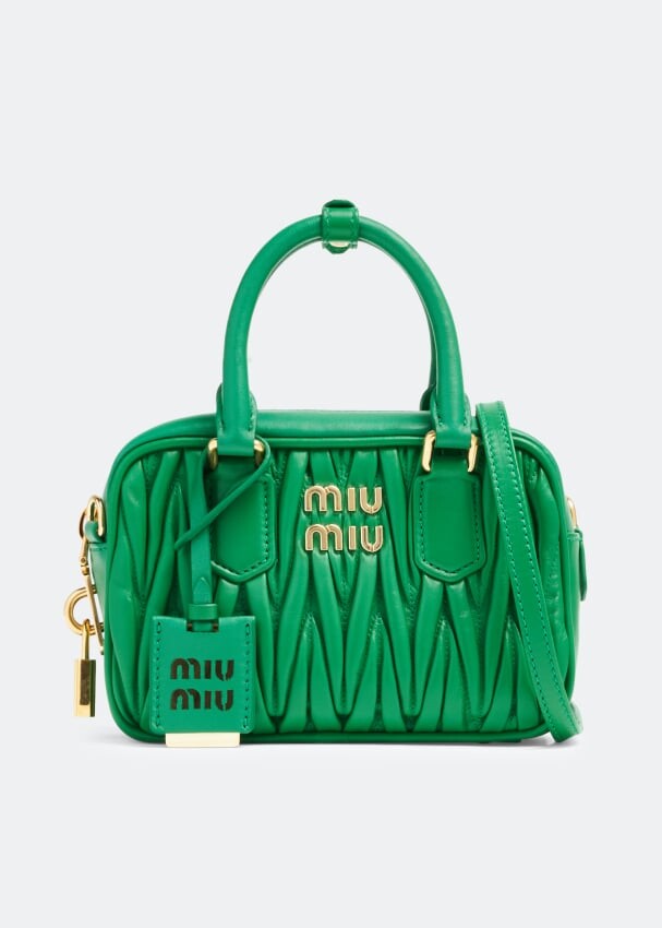 

Сумка Miu Miu Matelassé Leather Top Handle, зеленый