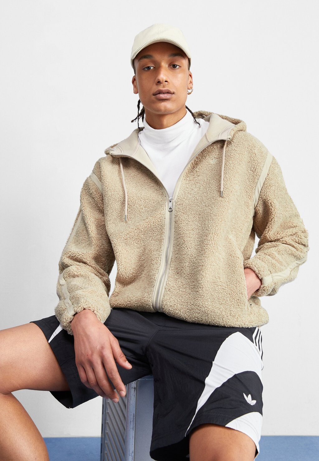 

Зимняя куртка adidas Originals