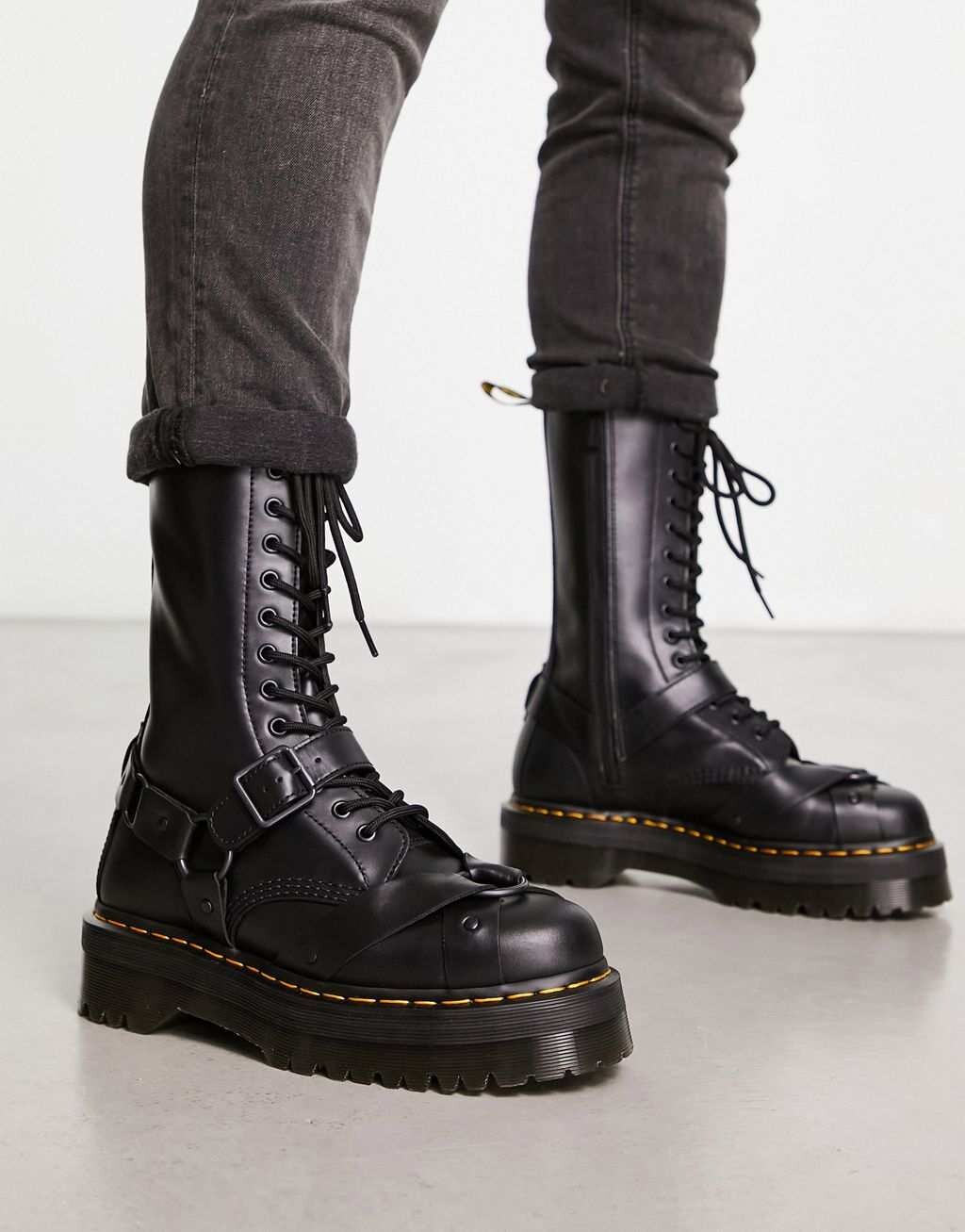 1914 dr martens online