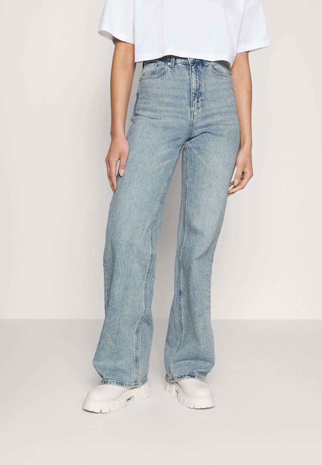 

Джинсы прямого кроя Vero Moda