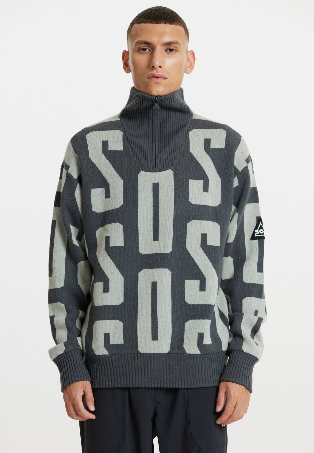 Вязаный свитер SOS, цвет dark shadow