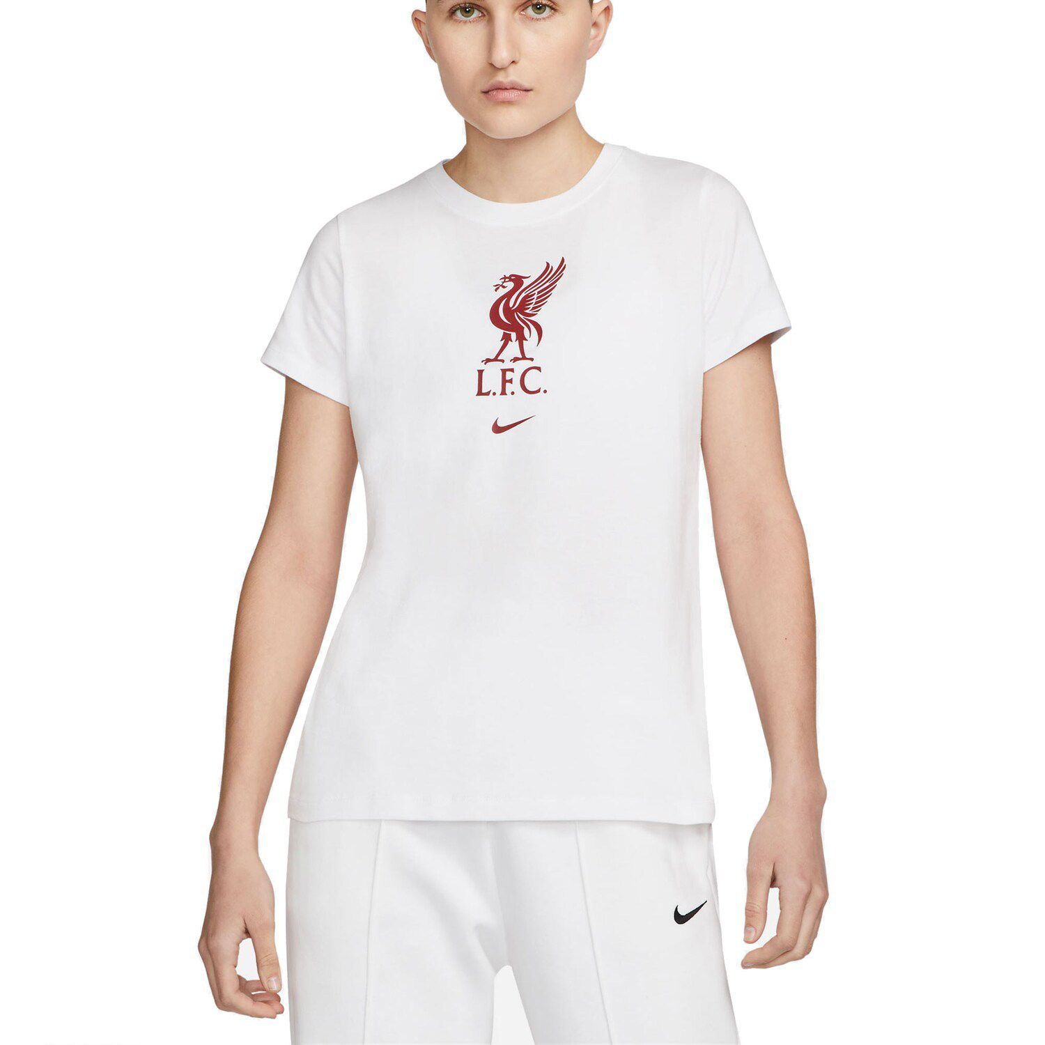 цена Женская белая футболка Nike Liverpool Crest Nike