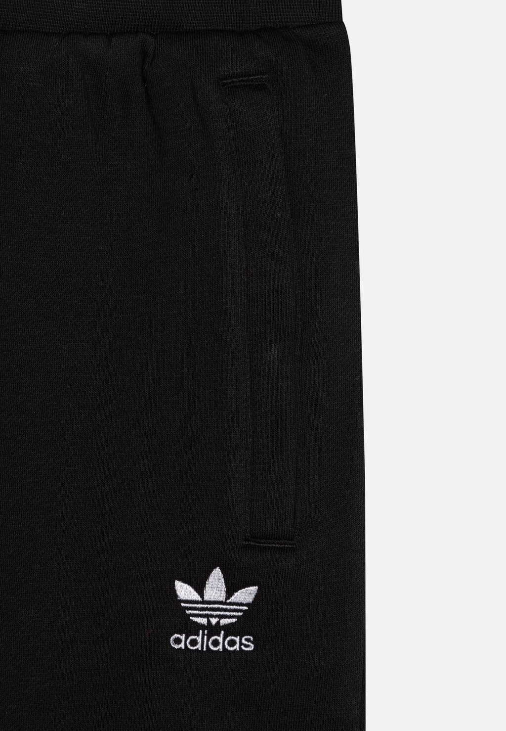 

Шорты Junior Unisex adidas Originals, черные