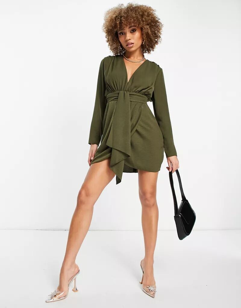

Платье мини цвета хаки с глубоким вырезом ASOS и драпированной юбкой с запахом