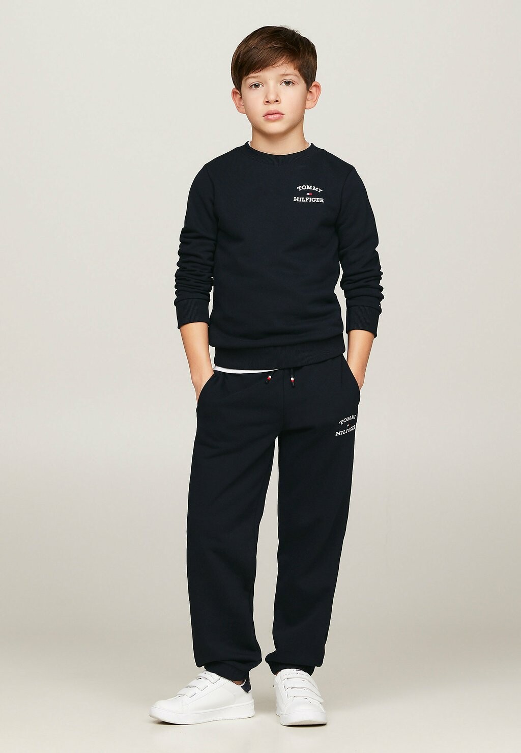 

Брюки ARCHIVE FIT LOGO Tommy Hilfiger, цвет desert sky