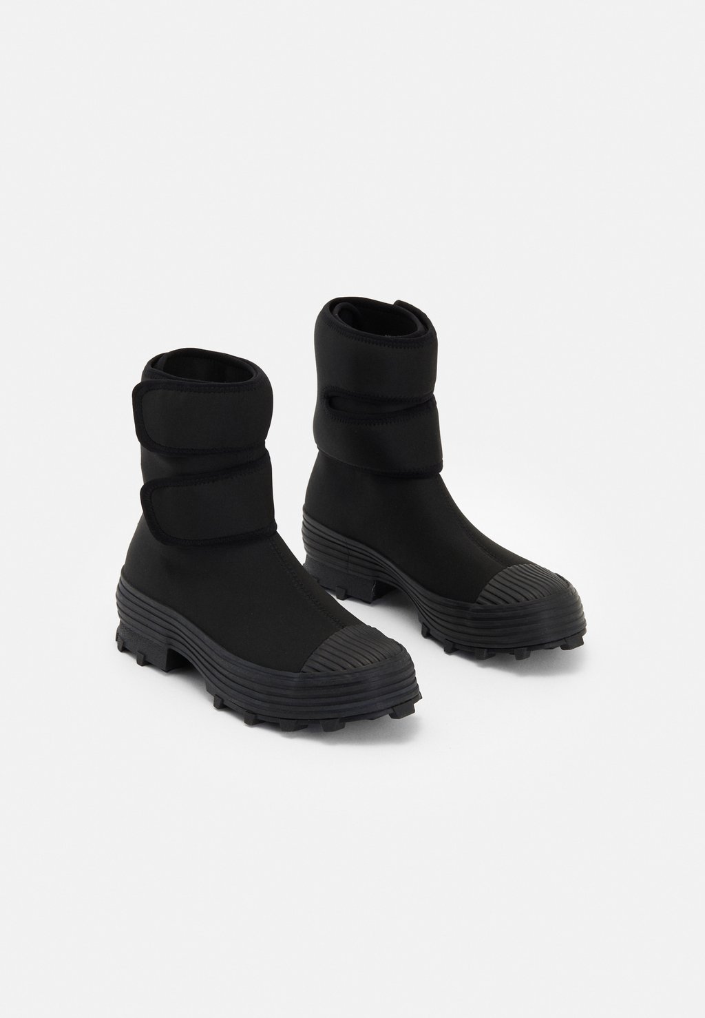 

Ботильоны Stiefel Traktori CAMPERLAB, цвет schwarz