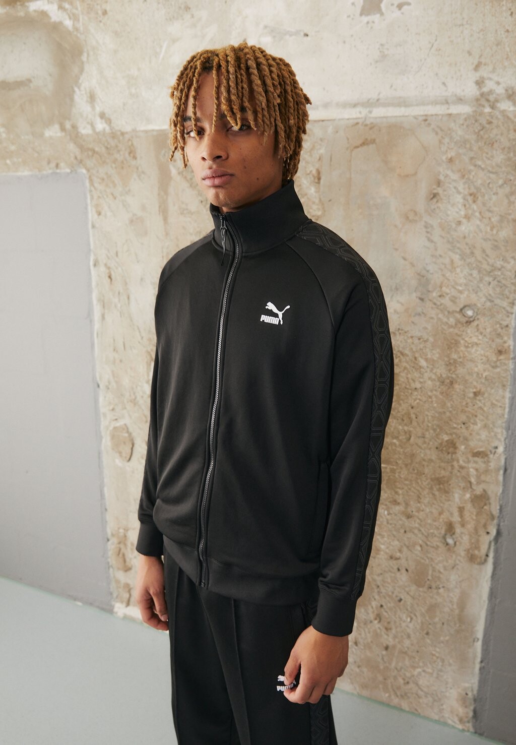 

Толстовка на молнии Puma, черный