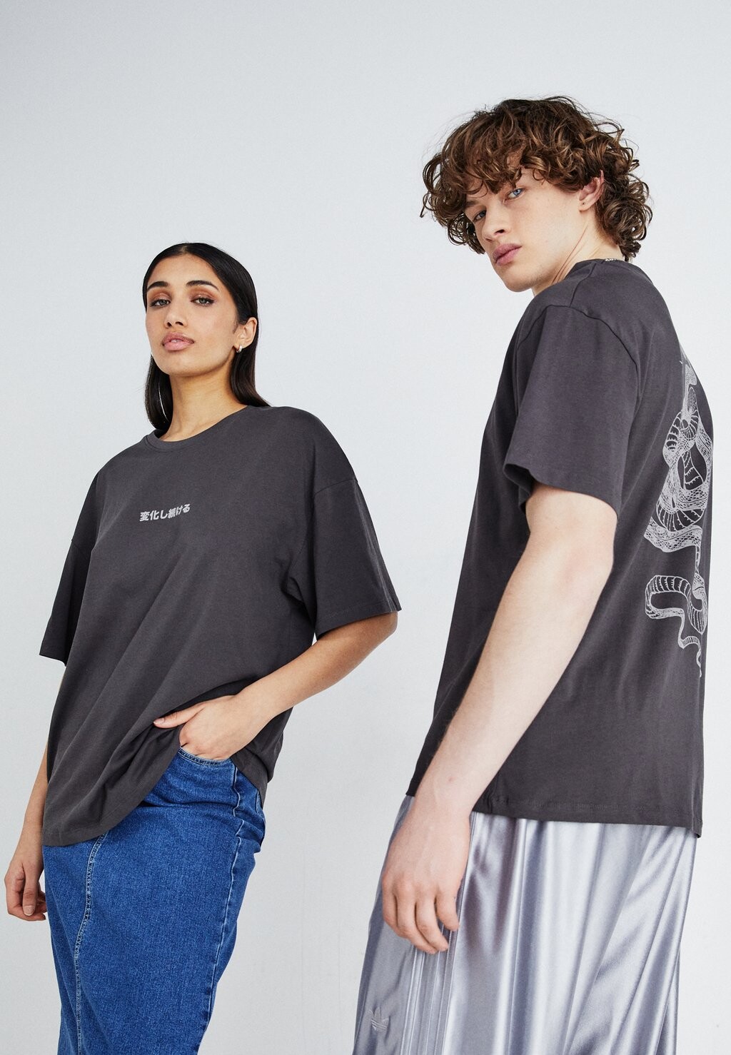 

Футболка с принтом Jorserp Tee Crew Neck Unisex Jack & Jones, цвет raven