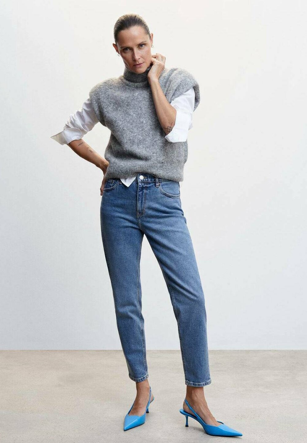 

Джинсы Tapered Fit темно-синего цвета Mango, синий