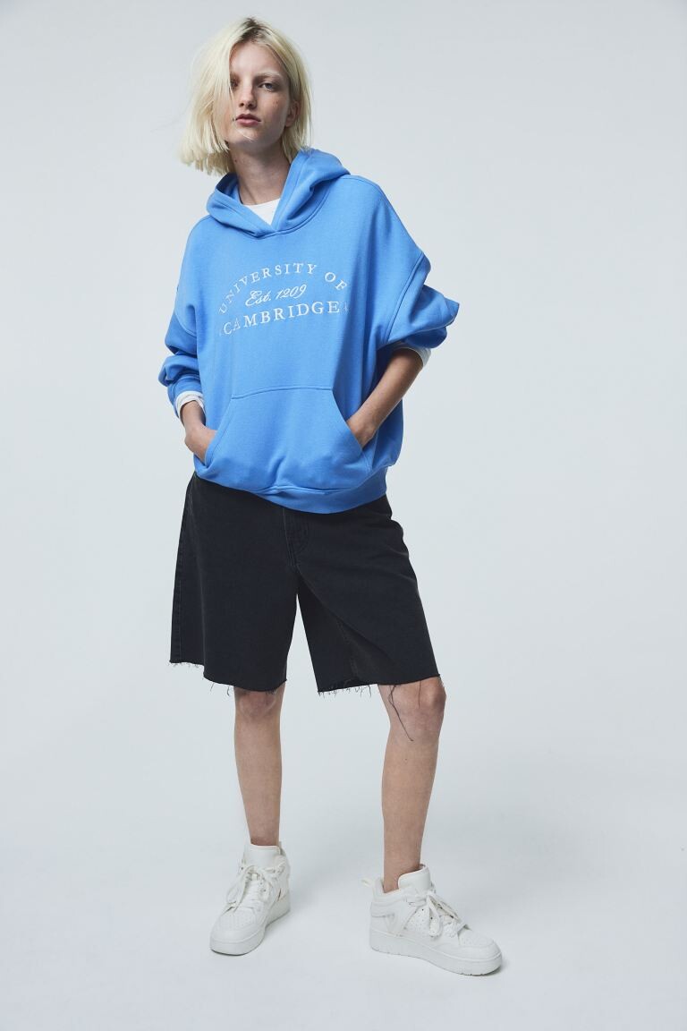 

Топ оверсайз с узором и капюшоном H&M