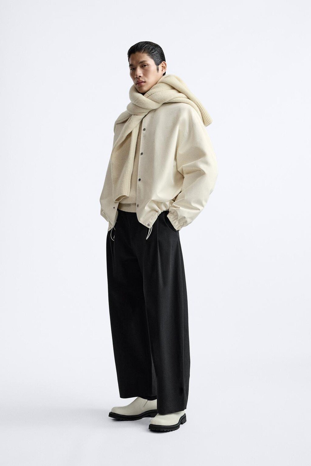 

Брюки с двойной плиссой - x studio nicholson ZARA, древесный уголь