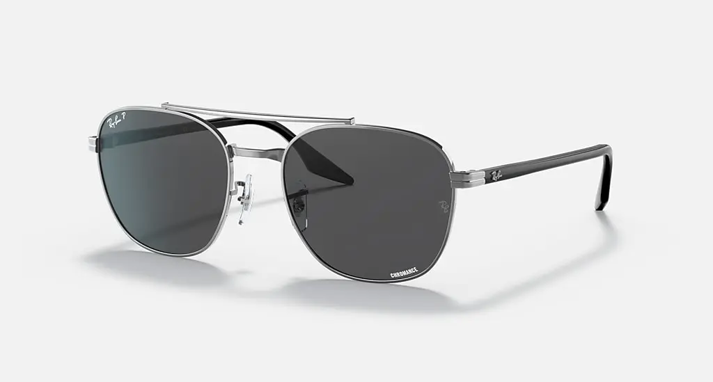 

Солнцезащитные очки Ray-Ban RB3688, темно-серый